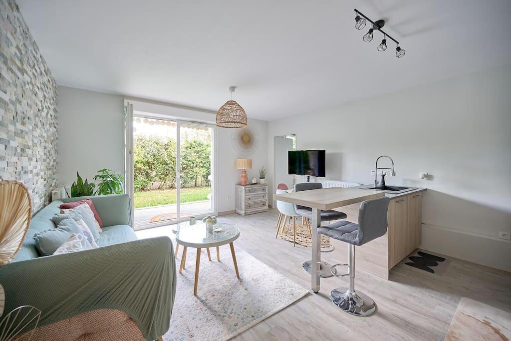 Le Cocon Boheme Chic Apartment Сартрувил Екстериор снимка