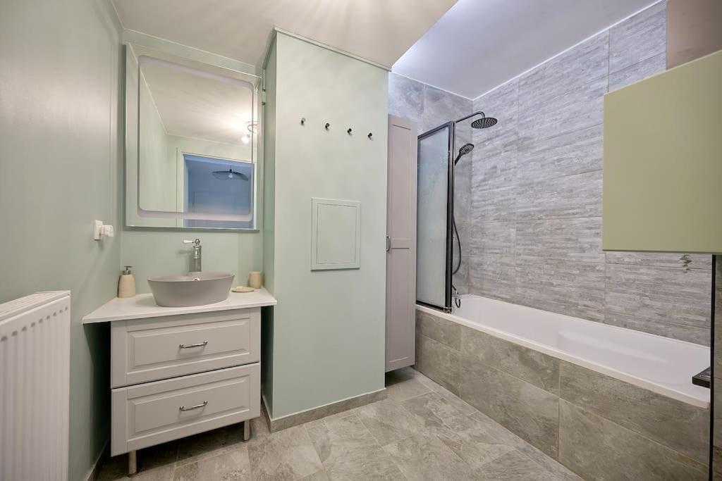 Le Cocon Boheme Chic Apartment Сартрувил Екстериор снимка